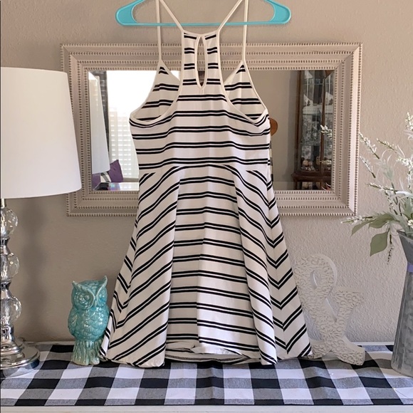 Swingy black & white stripe tank dress - Picture 2 of 5
